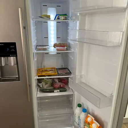 Blossom In The Beautiful Area Of Puerto Santiago Tenerife With 5 Bedrooms For Up To 10 Guests Private Swimming Pool And Many Other Activities To Entertain The Family Secure Parking For 2 Cars And Disabled Access Throughout Βίλα *