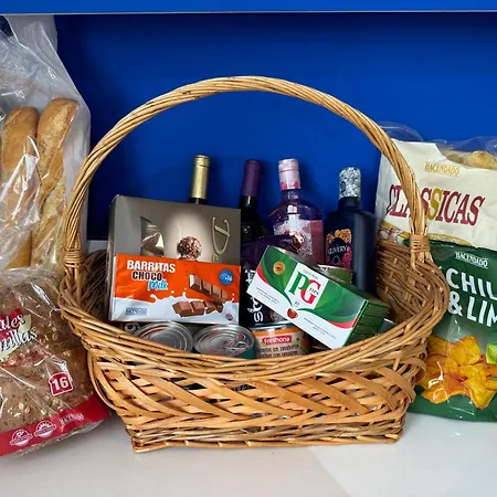 Blossom In The Beautiful Area Of Puerto Santiago Tenerife With 5 Bedrooms For Up To 10 Guests Private Swimming Pool And Many Other Activities To Entertain The Family Secure Parking For 2 Cars And Disabled Access Throughout * Puerto de Santiago (Tenerife)