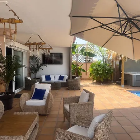 Blossom In The Beautiful Area Of Puerto Santiago Tenerife With 5 Bedrooms For Up To 10 Guests Private Swimming Pool And Many Other Activities To Entertain The Family Secure Parking For 2 Cars And Disabled Access Throughout * Puerto de Santiago (Tenerife)