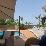 Blossom In The Beautiful Area Of Puerto Santiago Tenerife With 5 Bedrooms For Up To 10 Guests Private Swimming Pool And Many Other Activities To Entertain The Family Secure Parking For 2 Cars And Disabled Access Throughout Villa Puerto de Santiago (Tenerife)
